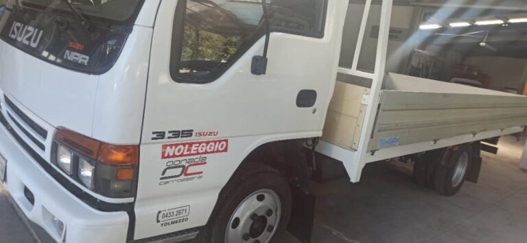 Isuzu NPR 3.35 – foto 1 di 2
