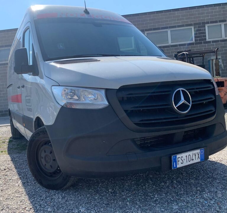 Mercedes-Benz Sprinter 311 CDI – foto 2 di 3