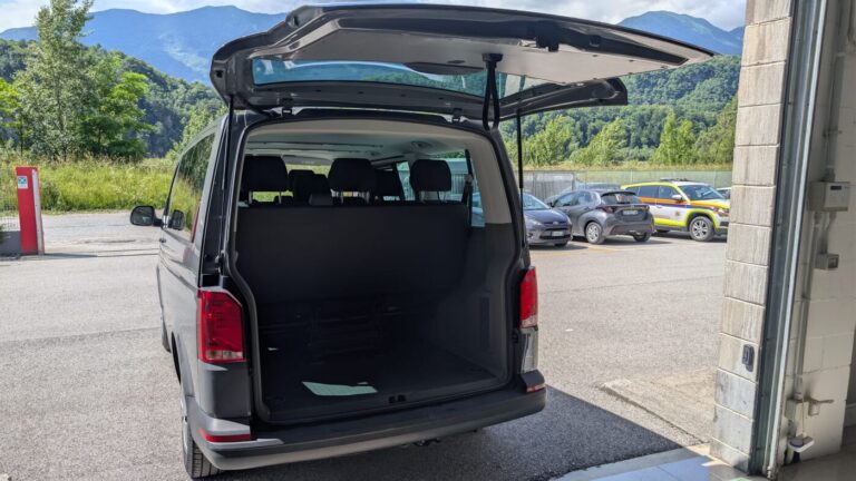 Volkswagen Caravelle – foto 8 di 11